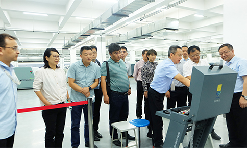 全国快递科技创新试验基地（南陵）一行领导参观考察ng28.com科技